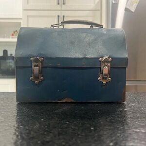 Vintage Domed Metal Lunchbox – Navy Blue, Embossed Stars (9”x7”)